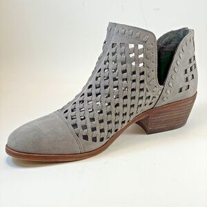 Vince Camuto Suede Cutout Booties Women's 10 Greystone Block Heel Western